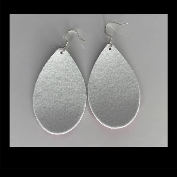 Mermaid/ Holo Faux leather earrings - Picture 3 of 3